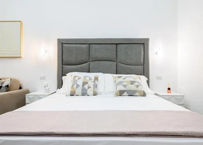 Giordano Suite Center Napoli